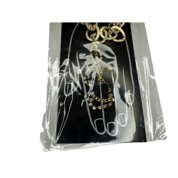 Superstar Accessories Women’s Gold One Size Hand Jewerly - Picture 2 of 6